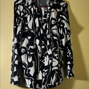 INC International Concepts Black & White Abstract Zip-Front Blouse